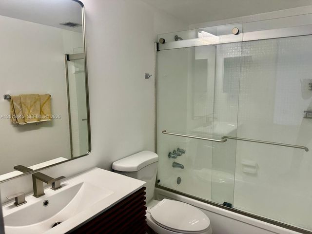 1865 79th St Causeway 11H, North Bay Village, FL 33141