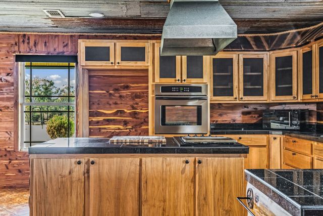 2737 FM 514, Point, TX 75472