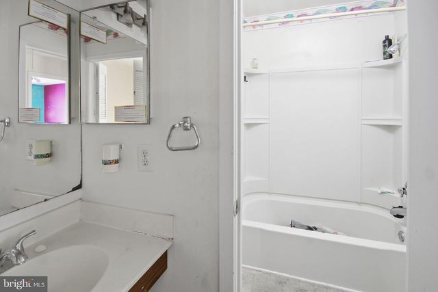 9859 SAILFISH TER, Montgomery Village, MD 20886
