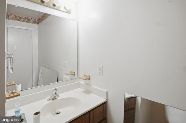 9859 SAILFISH TER, Montgomery Village, MD 20886
