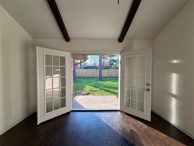 9215 Loren Lane, Houston, TX 77040