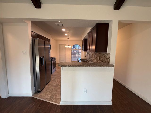 9215 Loren Lane, Houston, TX 77040