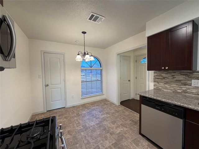 9215 Loren Lane, Houston, TX 77040