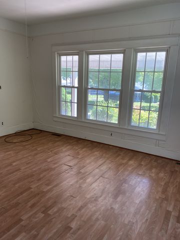 400 Waterloo St, Lawrenceburg, TN 38464