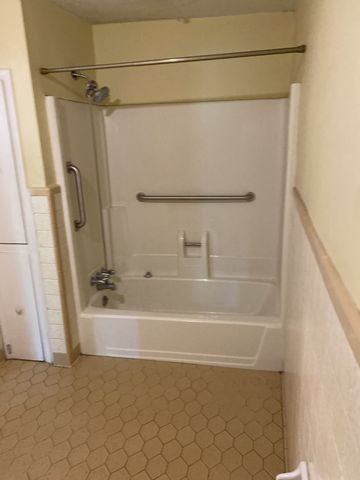 400 Waterloo St, Lawrenceburg, TN 38464