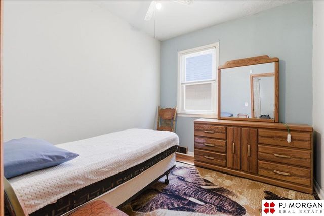 5603 S 20th Street, Omaha, NE 68107