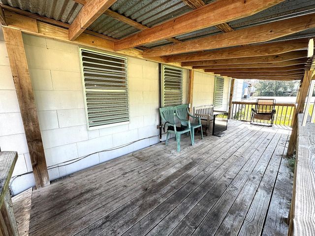 4439 9th Street, Bacliff, TX 77518