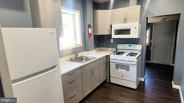 1030 GENESEE ST, Trenton, NJ 08610