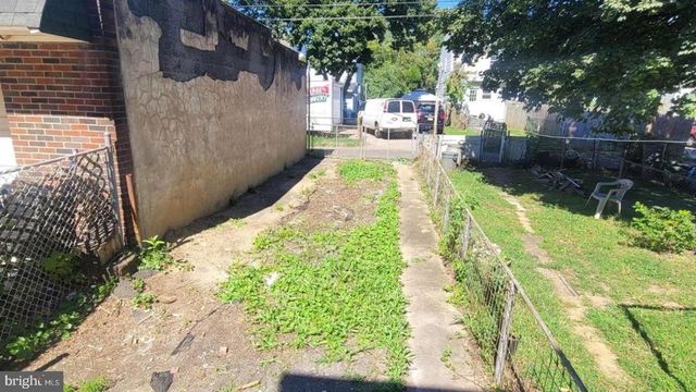 1030 GENESEE ST, Trenton, NJ 08610