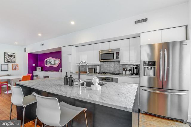 1910 FLEET ST, Baltimore, MD 21231