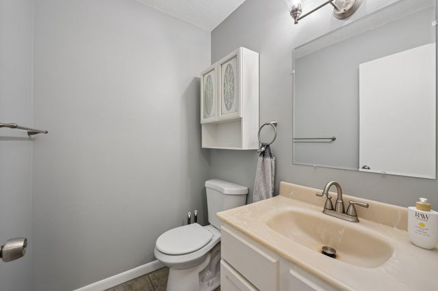 5815 Lake Curve Lane, Brooklyn Center, MN 55429