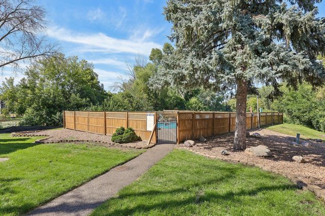 5815 Lake Curve Lane, Brooklyn Center, MN 55429