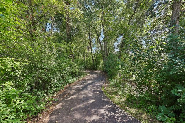 5815 Lake Curve Lane, Brooklyn Center, MN 55429