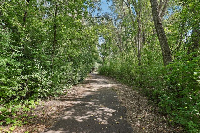 5815 Lake Curve Lane, Brooklyn Center, MN 55429