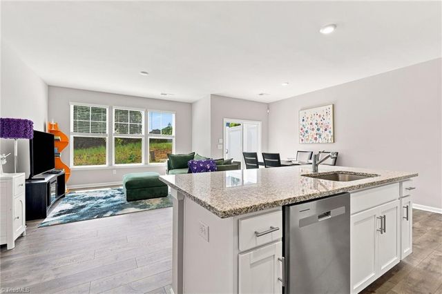 1262 Evelynnview Lane, Kernersville, NC 27284
