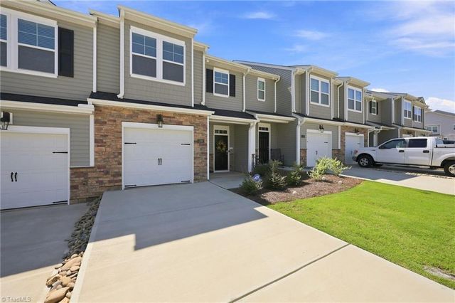1262 Evelynnview Lane, Kernersville, NC 27284