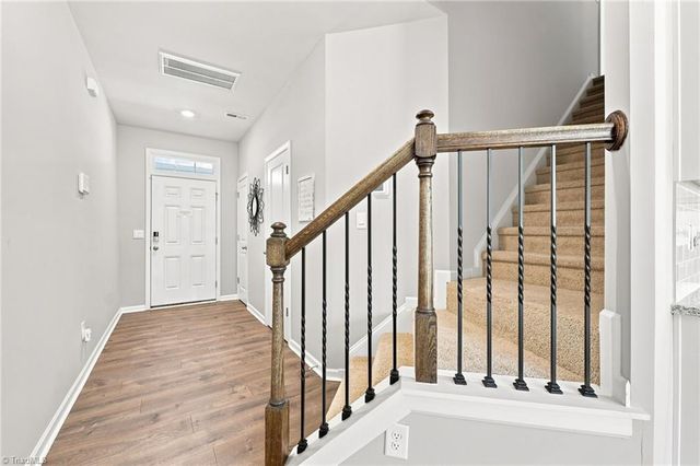 1262 Evelynnview Lane, Kernersville, NC 27284