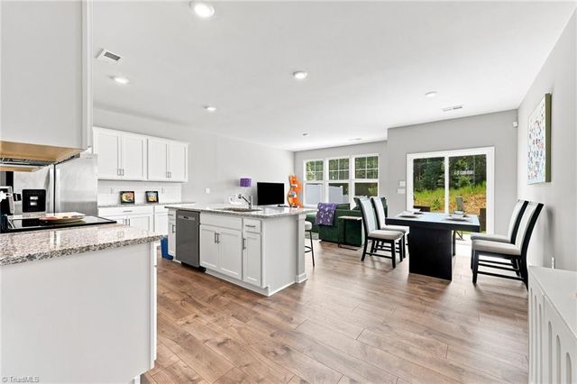 1262 Evelynnview Lane, Kernersville, NC 27284