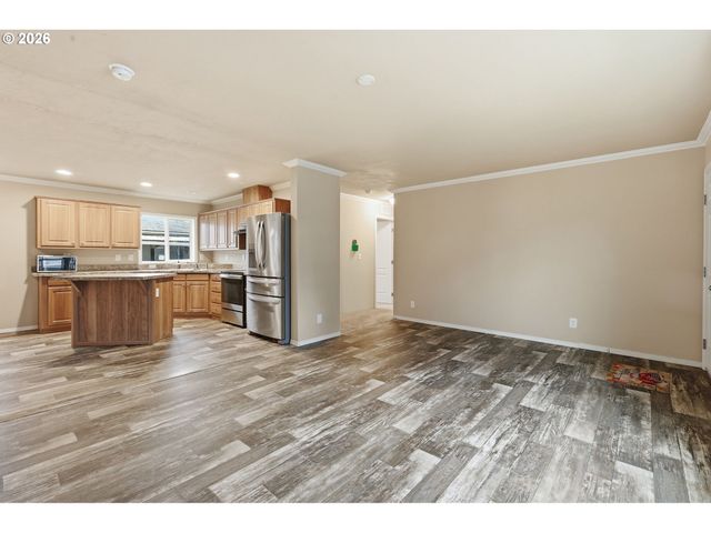 10701 Se HIGHWAY 212 C4, Clackamas, OR 97015