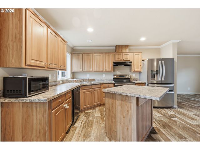 10701 Se HIGHWAY 212 C4, Clackamas, OR 97015