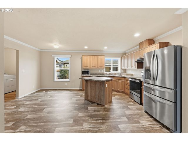 10701 Se HIGHWAY 212 C4, Clackamas, OR 97015