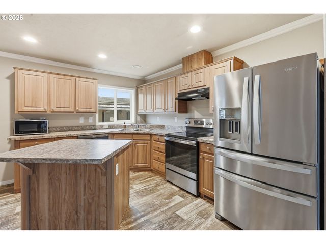 10701 Se HIGHWAY 212 C4, Clackamas, OR 97015