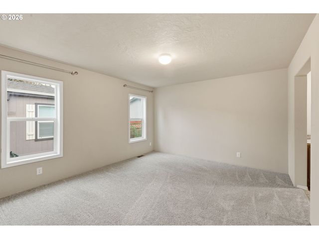 10701 Se HIGHWAY 212 C4, Clackamas, OR 97015