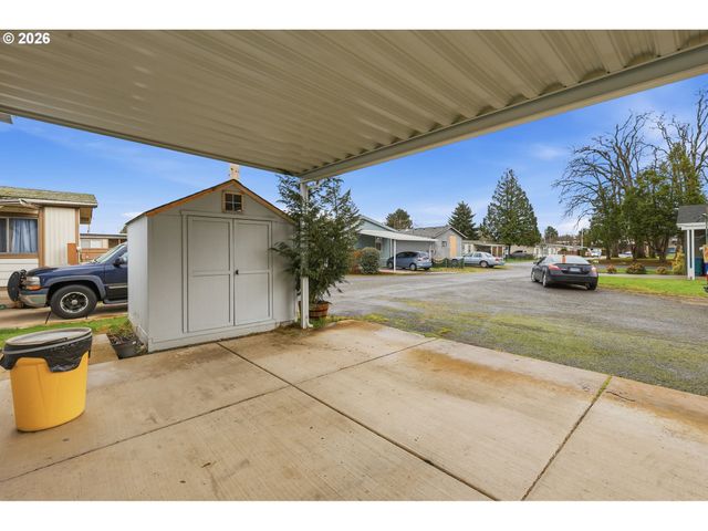 10701 Se HIGHWAY 212 C4, Clackamas, OR 97015