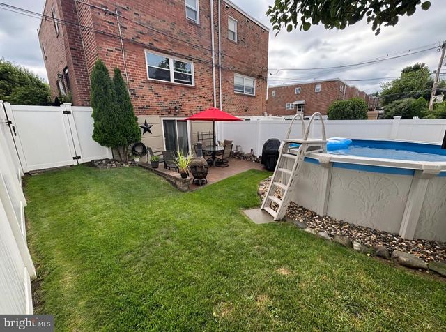 803 BERGEN ST, Philadelphia, PA 19111