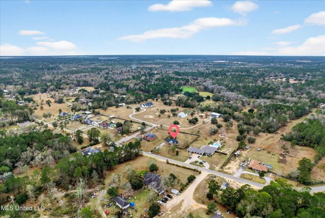 17161 Fenton Dedeaux Road, Kiln, MS 39556