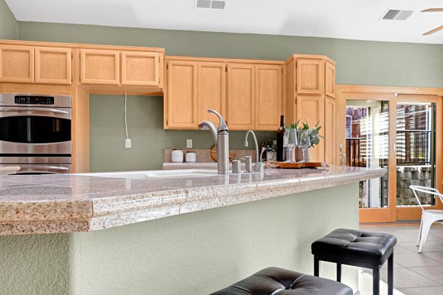 147 Teceira Way, Folsom, CA 95630
