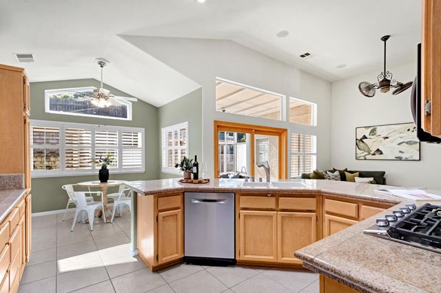147 Teceira Way, Folsom, CA 95630