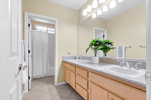 147 Teceira Way, Folsom, CA 95630