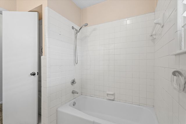 312 Cottonwood Lane, Levelland, TX 79336