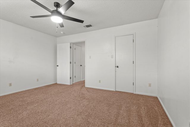 312 Cottonwood Lane, Levelland, TX 79336