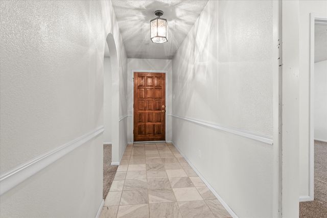 312 Cottonwood Lane, Levelland, TX 79336