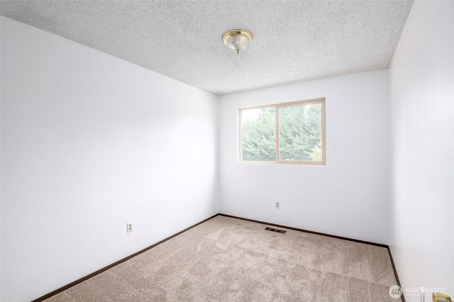 30031 45th Place S, Auburn, WA 98001