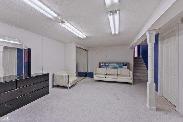 8031 Edgewood Court, Plainfield, IN 46168