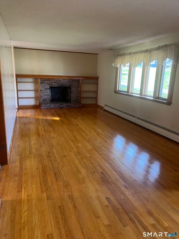 14 Condon Drive, Ansonia, CT 06401