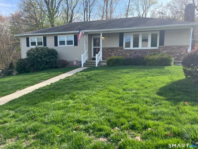 14 Condon Drive, Ansonia, CT 06401