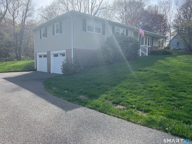 14 Condon Drive, Ansonia, CT 06401