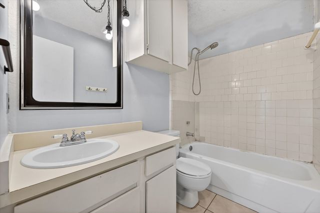 207 Water Lane, Crowley, TX 76036