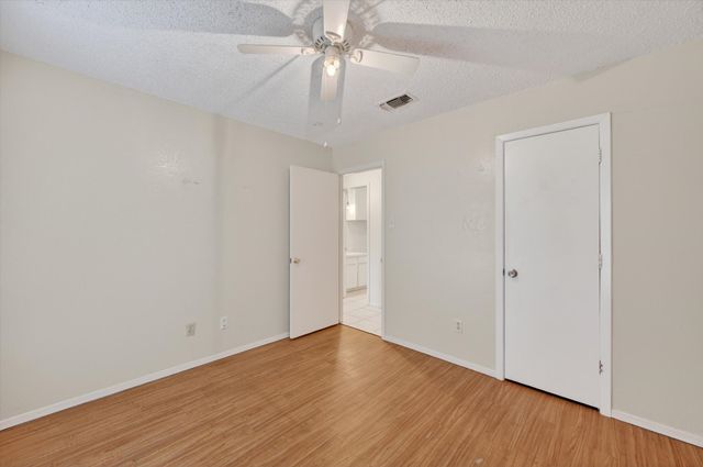 207 Water Lane, Crowley, TX 76036