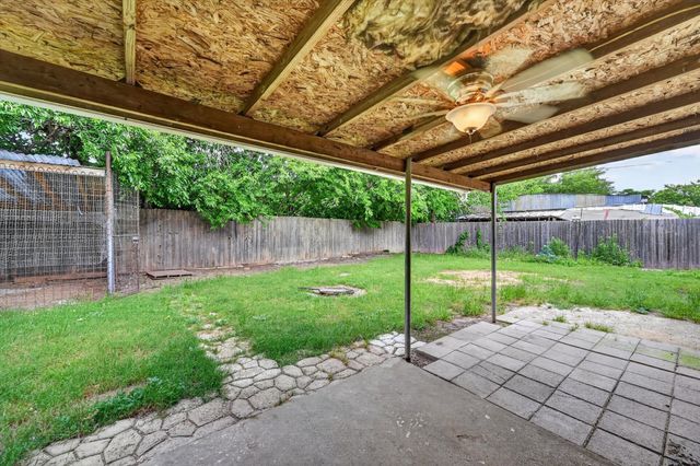 207 Water Lane, Crowley, TX 76036