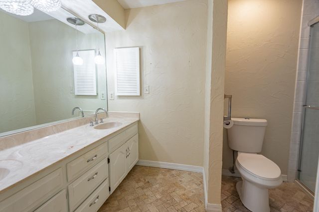 759 S Augusta Drive, Springfield, MO 65809