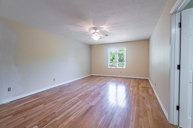 759 S Augusta Drive, Springfield, MO 65809