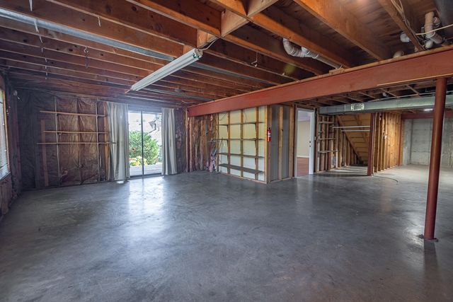 759 S Augusta Drive, Springfield, MO 65809