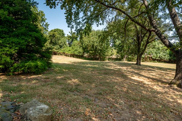 759 S Augusta Drive, Springfield, MO 65809