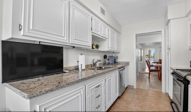 3400 N Ocean Drive 405, Singer Island, FL 33404