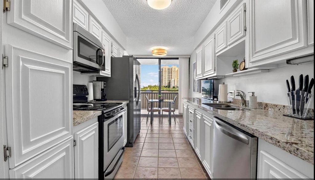 3400 N Ocean Drive 405, Singer Island, FL 33404